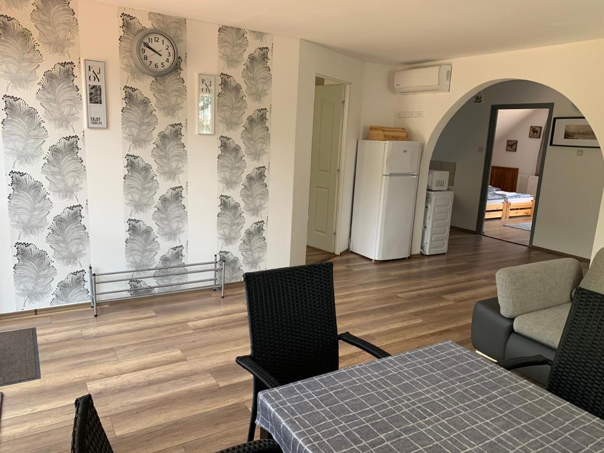 Borsi Apartman บาลาโตนัลมาดี ภายนอก รูปภาพ