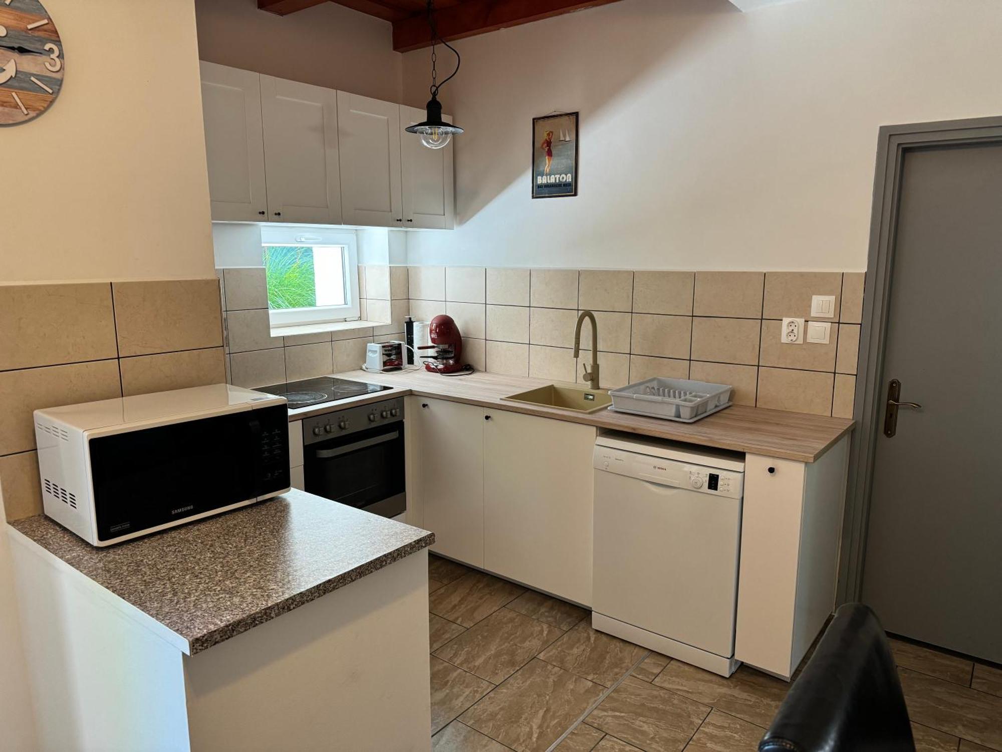 Borsi Apartman บาลาโตนัลมาดี ภายนอก รูปภาพ