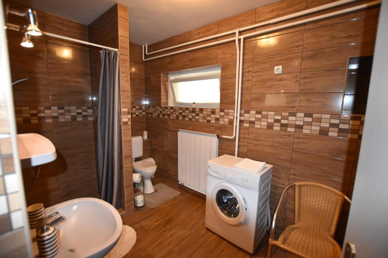 Borsi Apartman บาลาโตนัลมาดี ภายนอก รูปภาพ